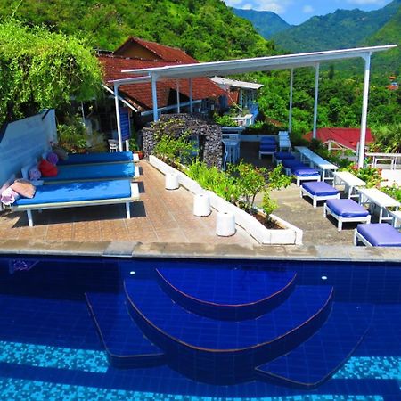 Waenis Sunset View Hotel And Restaurant, Amed, Bali Exterior foto