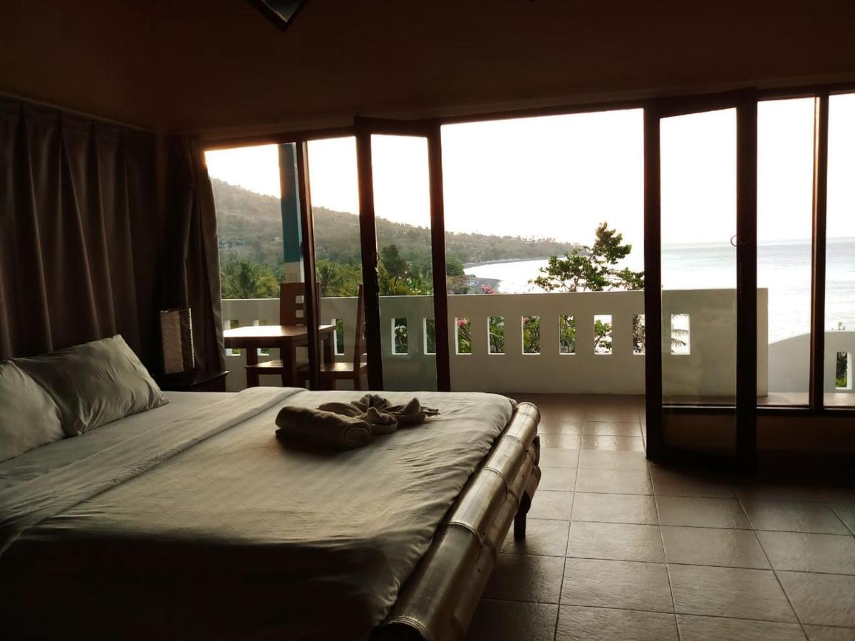 Waenis Sunset View Hotel And Restaurant, Amed, Bali Exterior foto