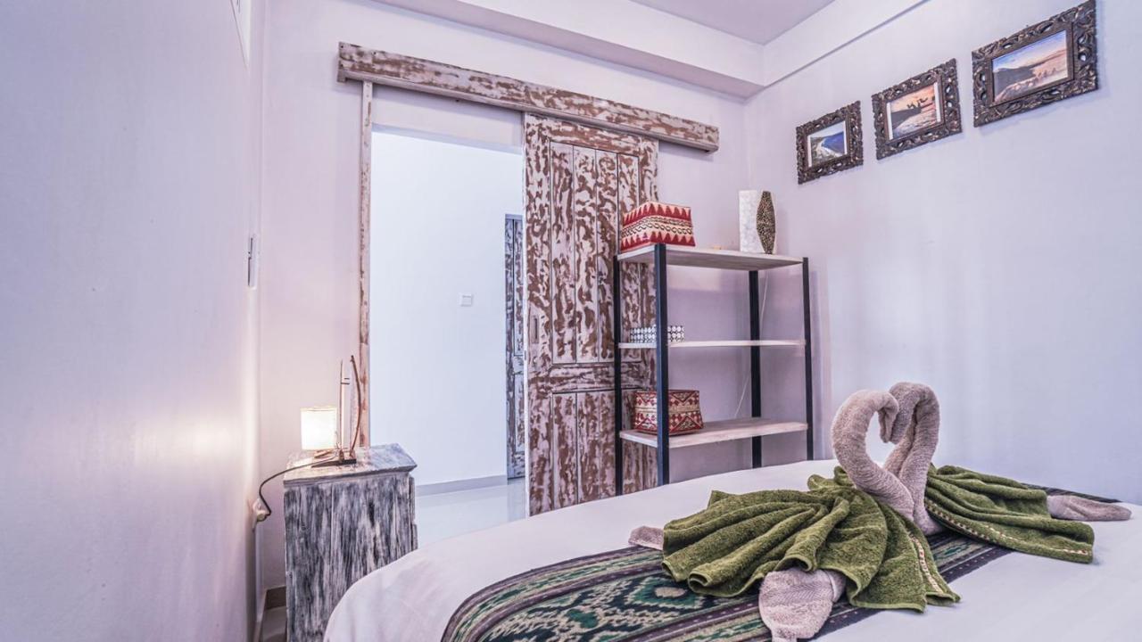 Waenis Sunset View Hotel And Restaurant, Amed, Bali Exterior foto